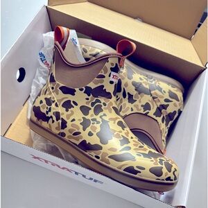 BRAND NEW: XtraTuf deck boots